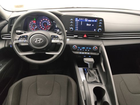 Used 2023 Hyundai Elantra SEL image 22