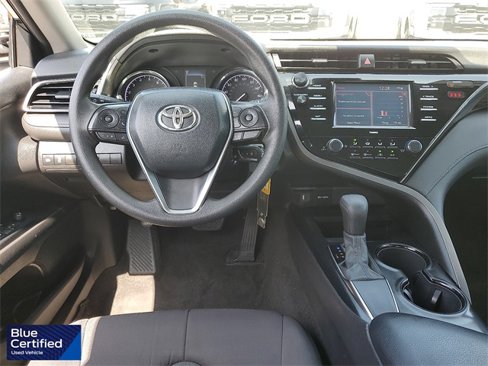 Used 2020 Toyota Camry LE image 4