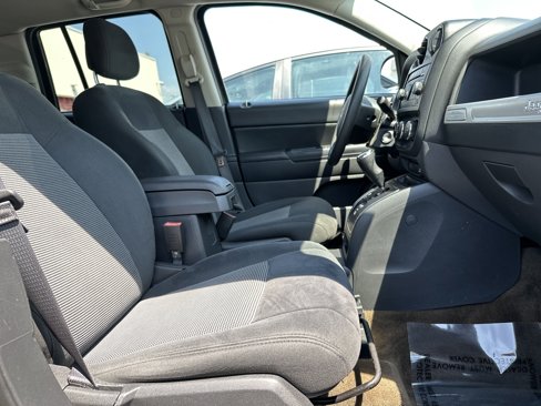 Used 2017 Jeep Compass Sport w/ Power Value Group image 29
