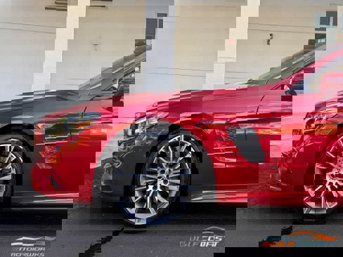 Used 2018 Mercedes-Benz SL 550 image 46