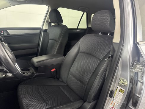 Used 2016 Subaru Outback 2.5i Premium image 13