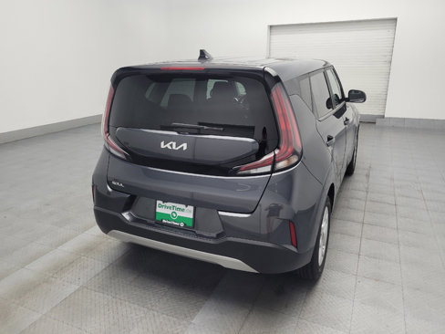 Used 2023 Kia Soul LX w/ LX Technology Package image 9