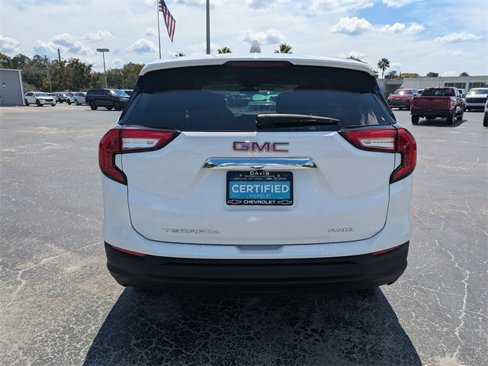 Certified 2024 GMC Terrain SLE image 6