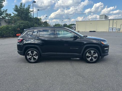 Used 2020 Jeep Compass Latitude image 4