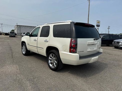 Used 2014 GMC Yukon Denali image 3