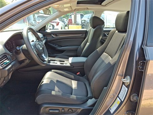 Used 2019 Honda Accord EX image 13