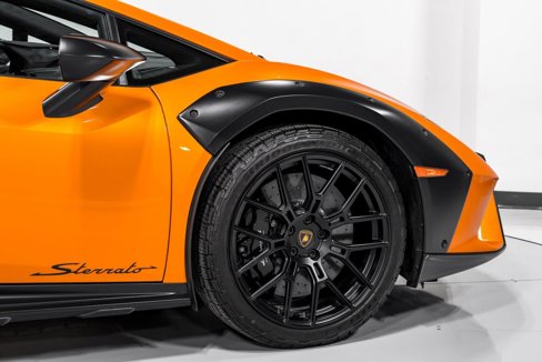 Used 2023 Lamborghini Huracan Sterrato image 47