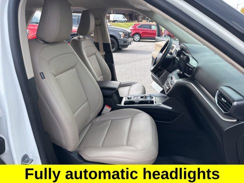Used 2022 Ford Explorer XLT w/ Equipment Group 202A image 14