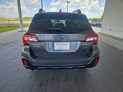 Used 2018 Subaru Outback 2.5i Limited image 8
