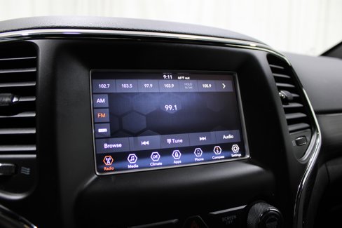 Used 2019 Jeep Grand Cherokee Laredo image 14