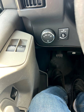 Used 2009 Chevrolet Express 1500 AWD image 16