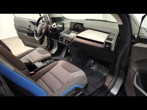 Used 2018 BMW i3 image 16