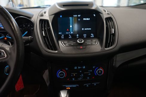 Certified 2018 Ford Escape SE w/ SE Sport Appearance Package image 23