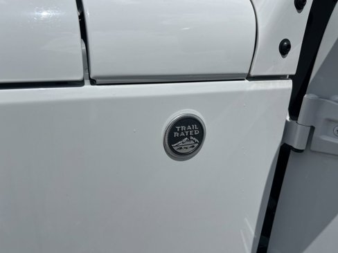 Used 2018 Jeep Wrangler Sport image 19