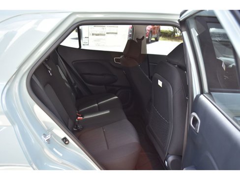 New 2025 Hyundai Venue SE image 15