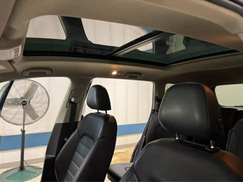 Used 2019 Volkswagen Atlas SEL Premium image 17