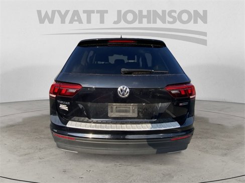 Used 2020 Volkswagen Tiguan S image 8