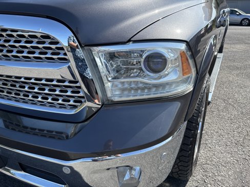 Used 2016 RAM 1500 Laramie w/ Convenience Group image 11
