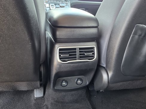 Certified 2023 Hyundai Santa Fe SEL image 17