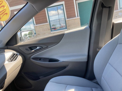 Used 2020 Chevrolet Malibu LS w/ Driver Confidence Package II image 16