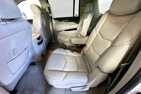 Used 2018 Cadillac Escalade ESV Premium Luxury image 23