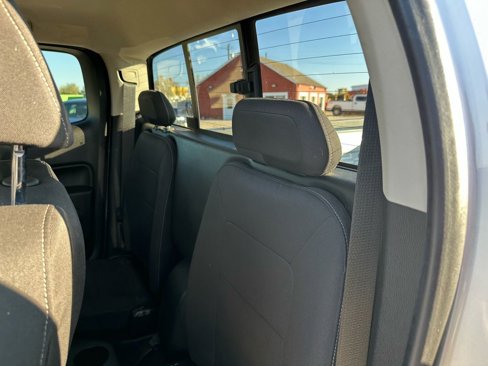 Used 2018 Chevrolet Colorado LT w/ LT Convenience Package image 31