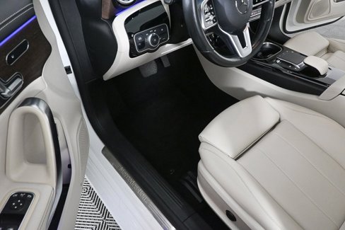 Certified 2022 Mercedes-Benz CLA 250 4MATIC image 6