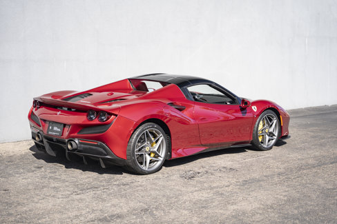 Used 2021 Ferrari F8 Tributo image 10