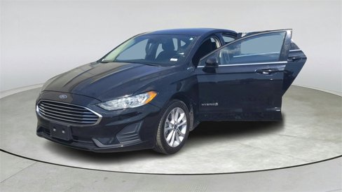 Used 2019 Ford Fusion SE image 10