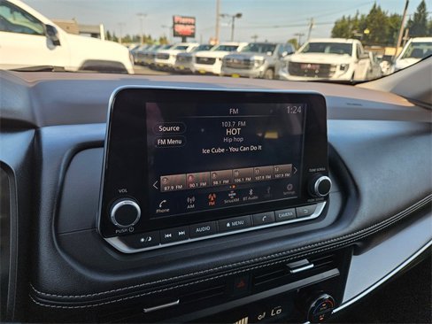 Used 2023 Nissan Rogue SV image 20