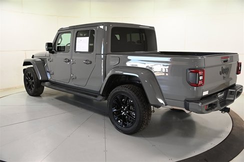 Used 2023 Jeep Gladiator Overland image 8