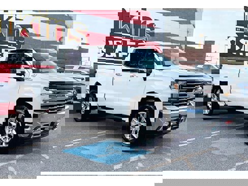 Used 2021 Chevrolet Silverado 1500 LTZ w/ LTZ Premium Package image 11