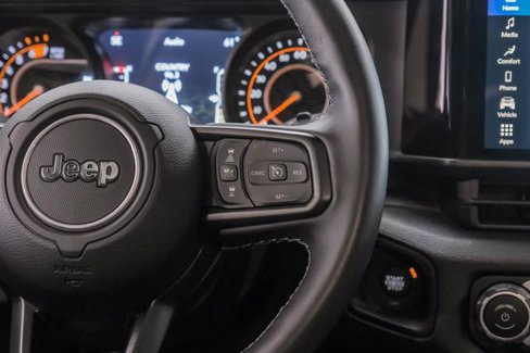Used 2024 Jeep Wrangler Unlimited Sport image 62