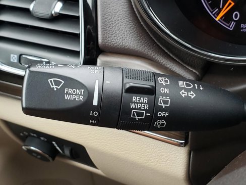 Used 2019 Jeep Grand Cherokee Overland image 43