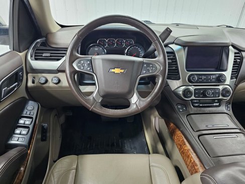 Used 2015 Chevrolet Suburban LTZ image 5