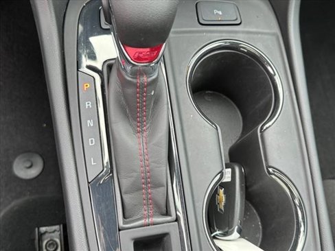 Used 2022 Chevrolet Equinox RS w/ RS Leather Package image 9