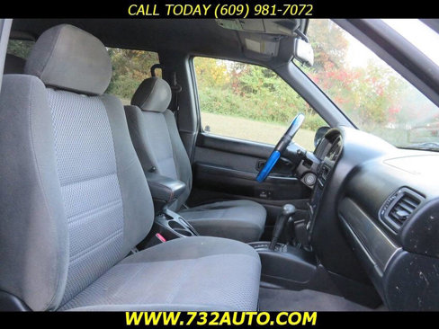 Used 2004 Nissan Pathfinder SE w/ (POP) SE Popular Pkg image 7