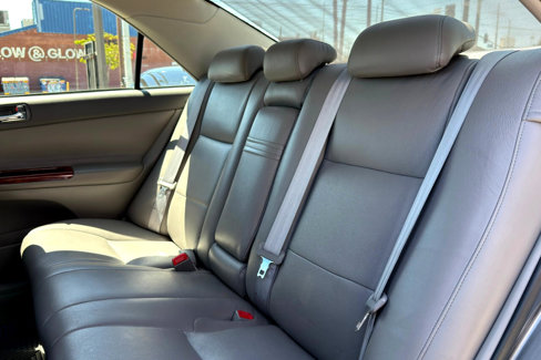 Used 2005 Toyota Camry XLE image 16