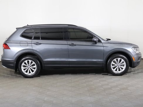 Used 2020 Volkswagen Tiguan S image 16