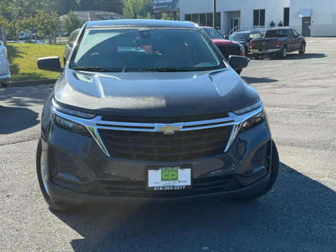 Used 2022 Chevrolet Equinox LS image 2