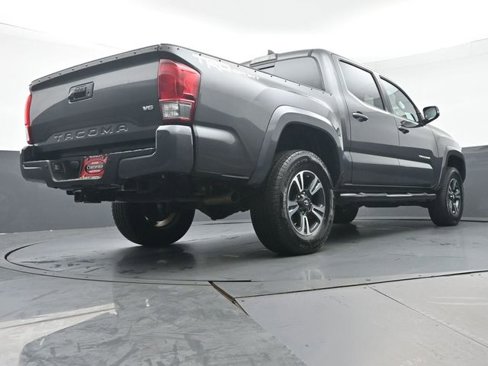 Certified 2017 Toyota Tacoma TRD Sport image 37