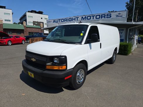Used 2017 Chevrolet Express 2500 image 1
