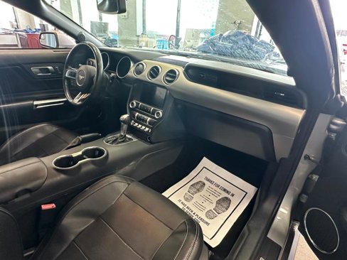 Used 2020 Ford Mustang Premium image 34