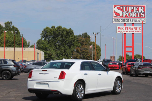Used 2017 Chrysler 300 C w/ Safetytec Plus Group image 5