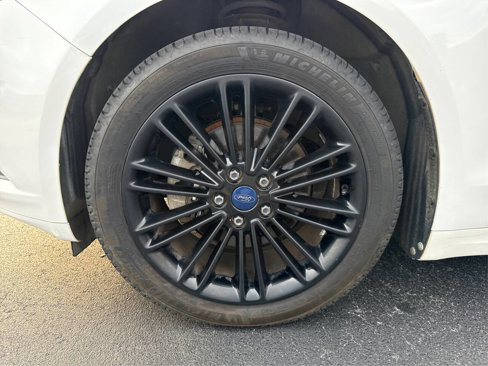 Used 2014 Ford Fusion SE w/ Equipment Group 202A image 32