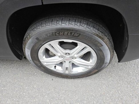 Used 2024 GMC Terrain SLE image 10