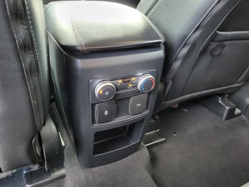 Used 2021 Ford Explorer XLT w/ Equipment Group 202A image 15