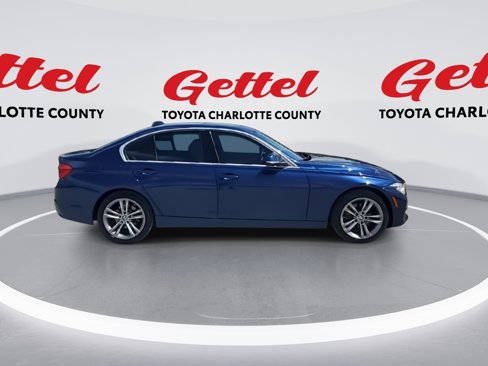 Used 2018 BMW 330i xDrive Sedan w/ Convenience Package image 9