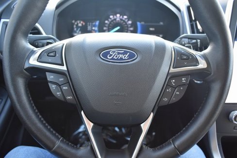 Used 2022 Ford Edge SEL w/ Convenience Package image 18