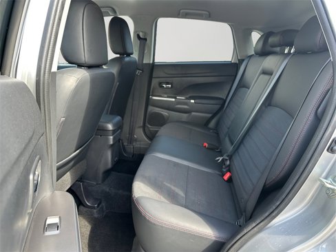 Used 2022 Mitsubishi Outlander Sport SE image 15